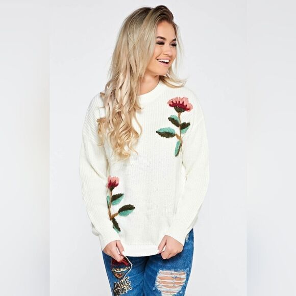 Women's Crew Neck Knit Sweater Flower Embroidered - Picture 1 of 8